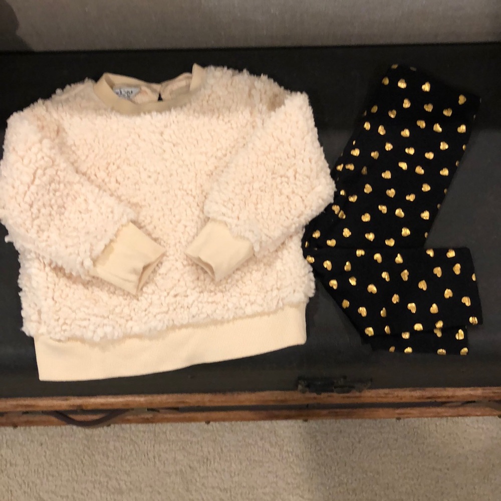 Adorable Sherpa and legging set